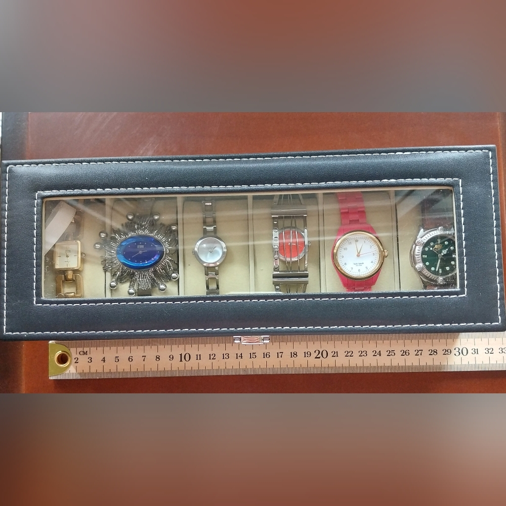 Watch Collection with Vibrant Colors - Picture 14 of 15
